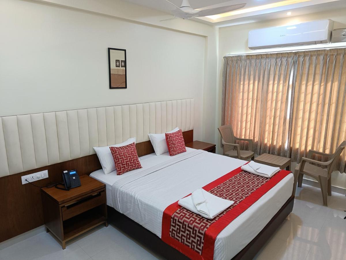Sri Aswin Grand Hotel Nāmakkal Exterior foto